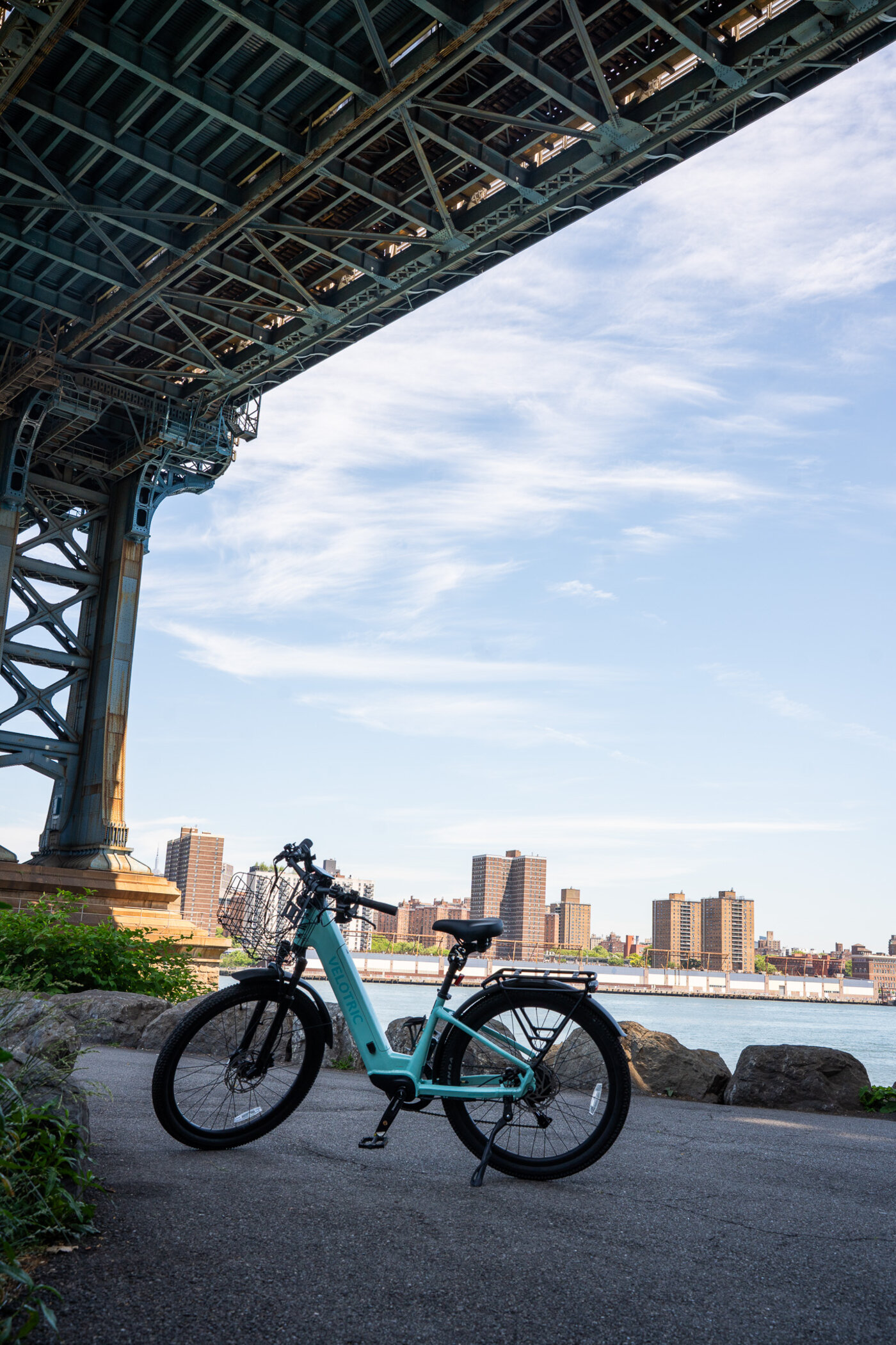 Velotric e-bike at DUMBO — part of the Astra Bike Rentals NYC fleet.